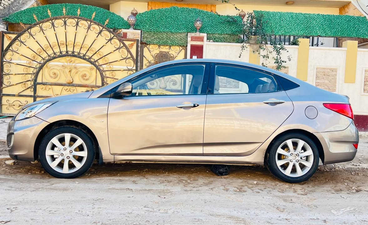 السلام عليكم هونداي اكسنت خليجي موديل 2011محرك 1600دوش كير حداديه تخم تاير تبريد ثلج مكفولات ضربه مكفوله بيه رشات صبغ رقم بغداد الماني سنويه جديده مالكه صديقي مكاني ديوانيه بيع فقط سعره 85ت*********** ديوانية, القادسية
