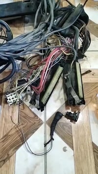 إخوان هاي غراض مال 525 للبيع اليحتاجهن بسعر معقول يدلل للاتصال 0790251...