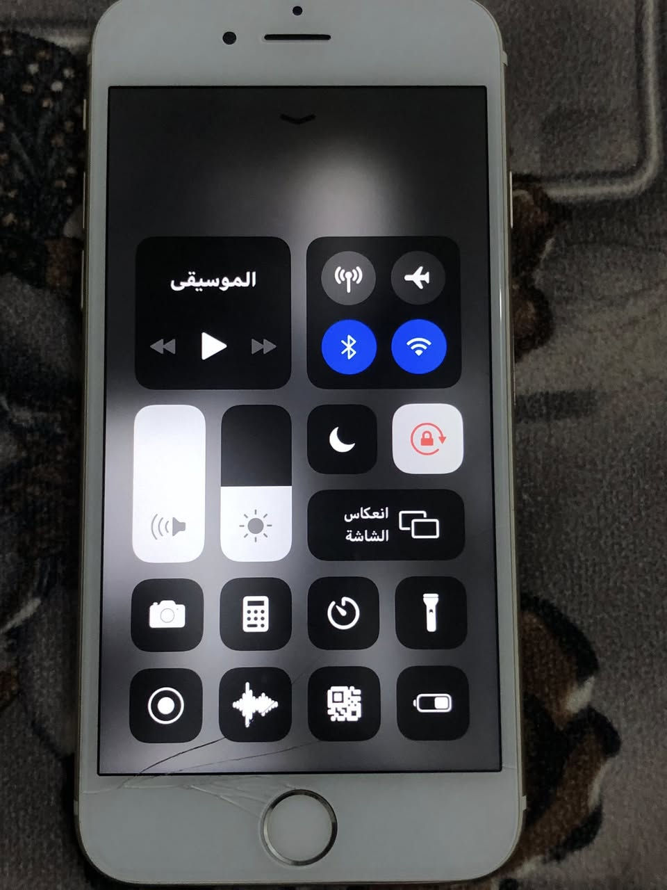 سلام عليكم ايفون 6 نظيف بس بي فطر شوي بل تاچ مايأثر ابد عل لمس وكلش عادي تحط اله لزكه مايبين مرتب ويشتغل خط بي ذاكره 64 ويا كيبل شحن وهتفون بلوثوت محتاج واريد ابيعه والله للاستفسار مراسله الواتساب او اتصال *********** من رخصت الادمن
