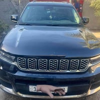 جراند شيروكي لاريدو • ٢٠٢٣ • ٥٠ الف ميل