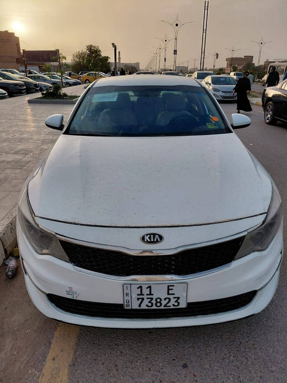 السلام عليكم كيا اوبتيما وارد امريكي موديل ٢٠١٦ بيها بس بنيد مبدل اصلي وبيها رشات تجميل فول مواصفات ماعدا الفتح سياره جديده ماشيه ٦٥ فقط محرك مامفتوح   سعرها ١٢٠ وبيها مجال مكان ناصريه مركز غير متواجد ع الفيس ***********
