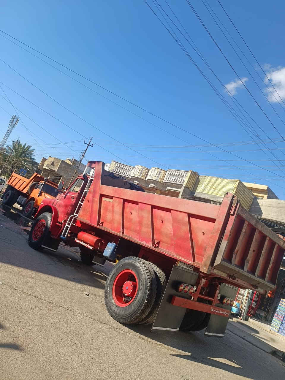 السلام عليكم تم اعاده النشر بسبب الوعود الكاذبة 
مان موديل81 رقم بغداد سنويه وهزة جديده تخم تاير مكينه كير شاصي كفاله عامه مكلف بل نشر للاستفسار ‏‪0771 348 8699‬‏
