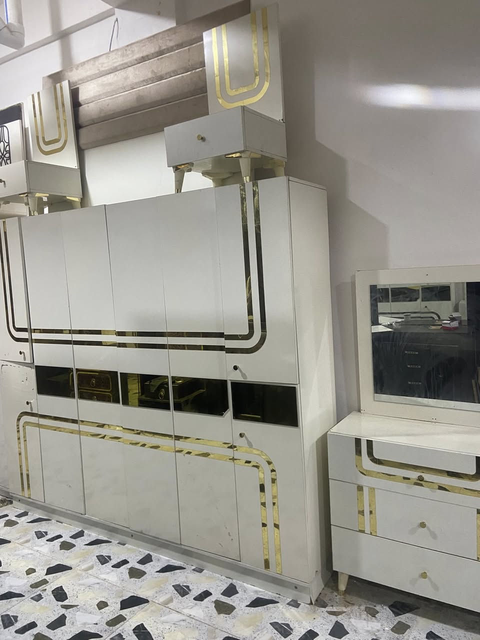 السلام عليكم غرف نوم تركي اي غرفه داخل المنشور الغرفه 300الف المكان تكريت حي العصري نهايت شارع البلديه يم أسواق البركه يوجد خدمت التوصيل الرقم ***********
