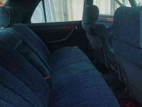 سلام عليكم مارسيدس جامبو 300 مكينه وكير بلاد موديل 1989 بغداد الماني السعر 60  *********** ممتواجد ع فيس ولحد يكسر بحلال العالم مكان السياره بغداد
