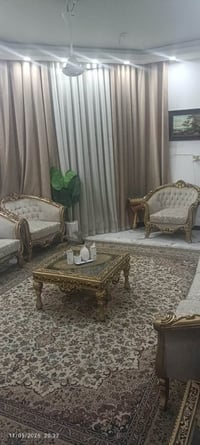 التقية الاولى • ٢٥٠م • مؤثث بالكامل