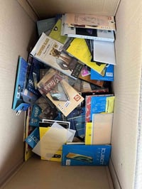 ٩٠ • لاصق شاشة • جملة