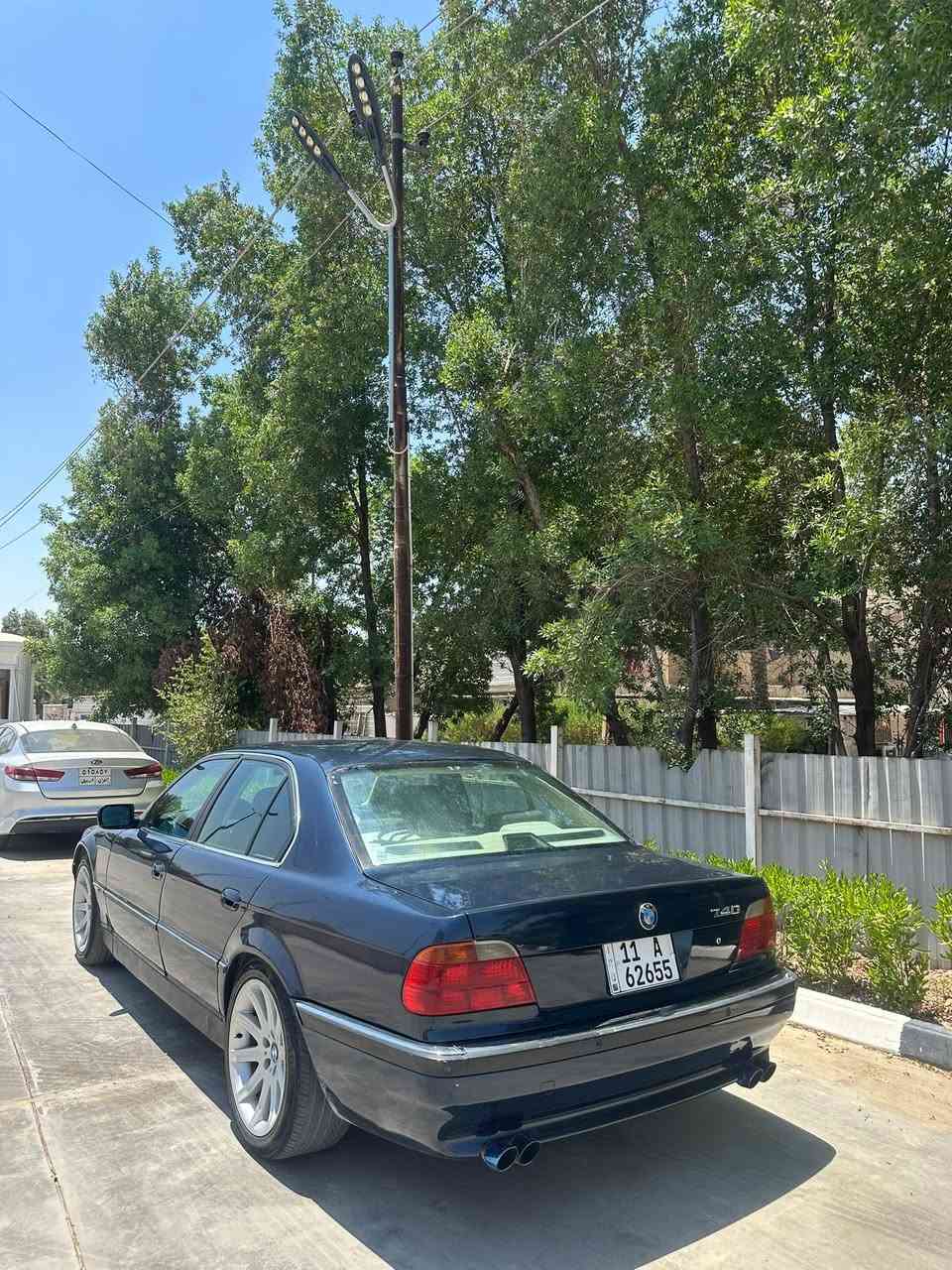 السلام عليكم
بي ام 730 اصل محرك 40
موديل 95 
رقم بغداد الدولي سنويه وهزه جديدات بأسمي 
فول مواصفات 
مصبوغه عام للجماليه بدون ضربه 
السياره جاهزه للأخير 
مكاني البياع حي الاعلام 
السعر 92 وبيها مجال بسيط 
رقمي : ***********
