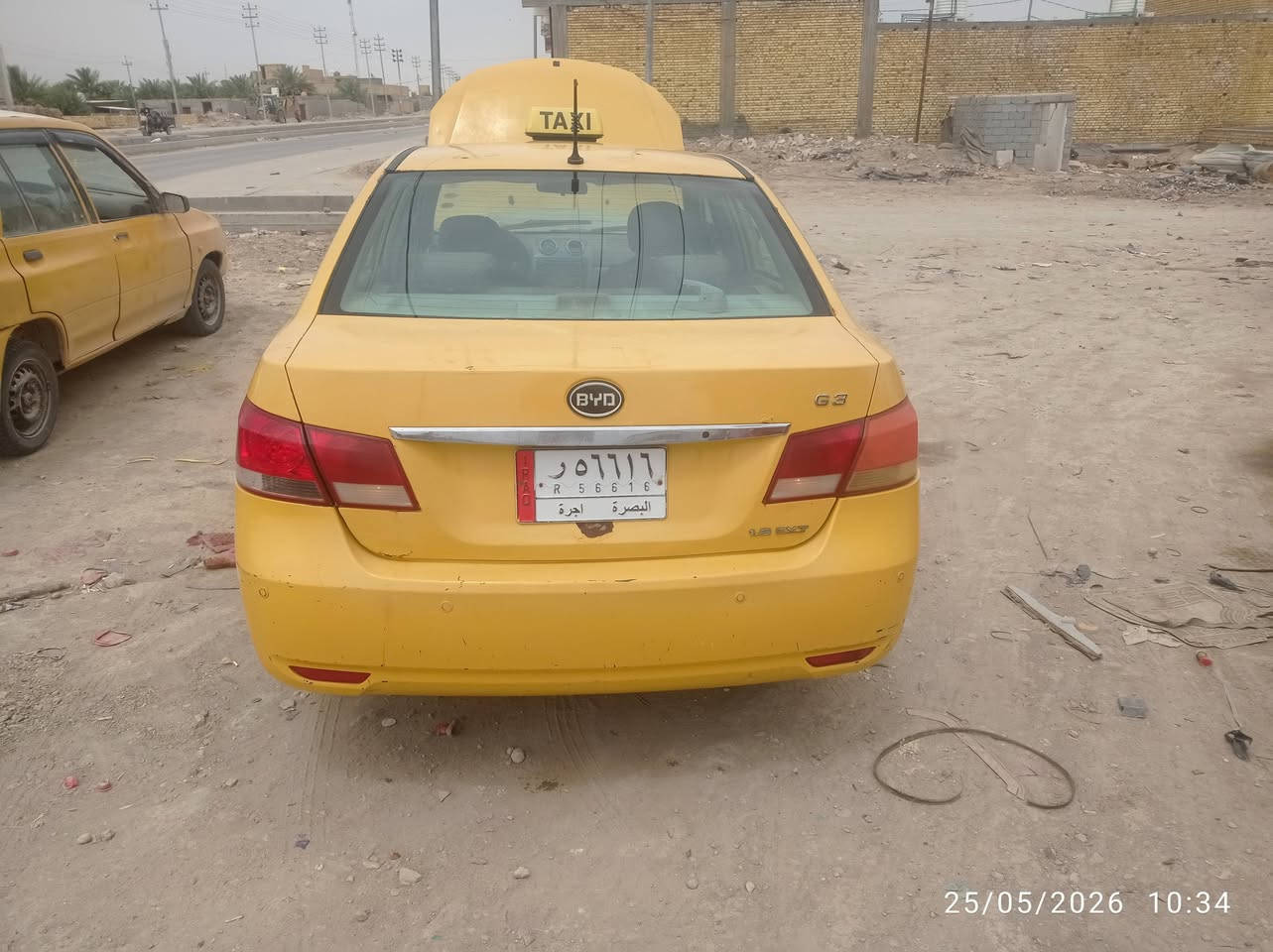 سلام عليكم بي وايدي G3 2014 محور مكينه ويگير بيكاتشو 1600 رقم بصره السياره مامبدل بيه اي شي ليبل واحد مجود خياسات قليله وبيه ظربه بالجاملق اثر ستوته رجعت عليه وظربتها هيه والايت مثل ماواظحه بالصوره 
السيارته تخم تاير تبريد شغال كهربائيات جتهزه سنتر لوك تشغيل عن بعد
عوزها حداديه والمكينه بيه جبنه ظاربه
تجي وشوفها مكاني الناصريه خلف جامعة ذي قار غير متواجد بالفيس اتصل على الرقم المووجود
***********

