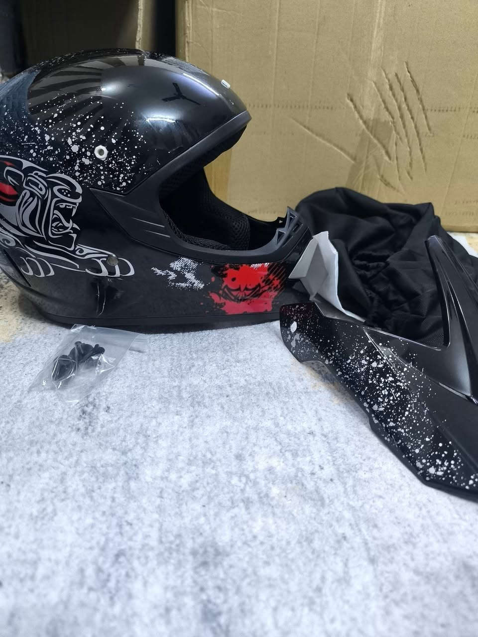 خوذة دراجة امازون جديده 
قياس مدل 💥 
السعر 30
متوفر توصيل جميع المحافظات 5


**إذا كنت صاحب هذا الإعلان وتريد حذفه لأي سبب، رجاءا أرسل رسالة إلى الدعم الفني**