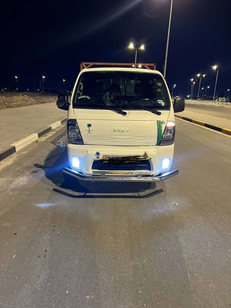 السلام عليكم كيه بنكو 2018 سيارهً جاهزه من كل نواحي كير وتماتيك مكينه بل كرتون سياره جديده معنه الكلمه ضافه شاشه وكامره خلفيه خلاف بدي جديد تخم تاير حداديه جاهزه تدفه بل مريات وتدفه بل كشنات مكاني بصره الفتفسار داخل رقم ***********
