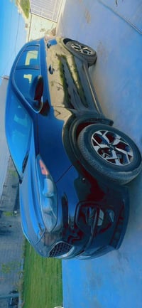 كيا سبورتج موديل ٢٠ أمريكي حادث سرقه جاملغ جهت السايق بدون ايرباك للست...