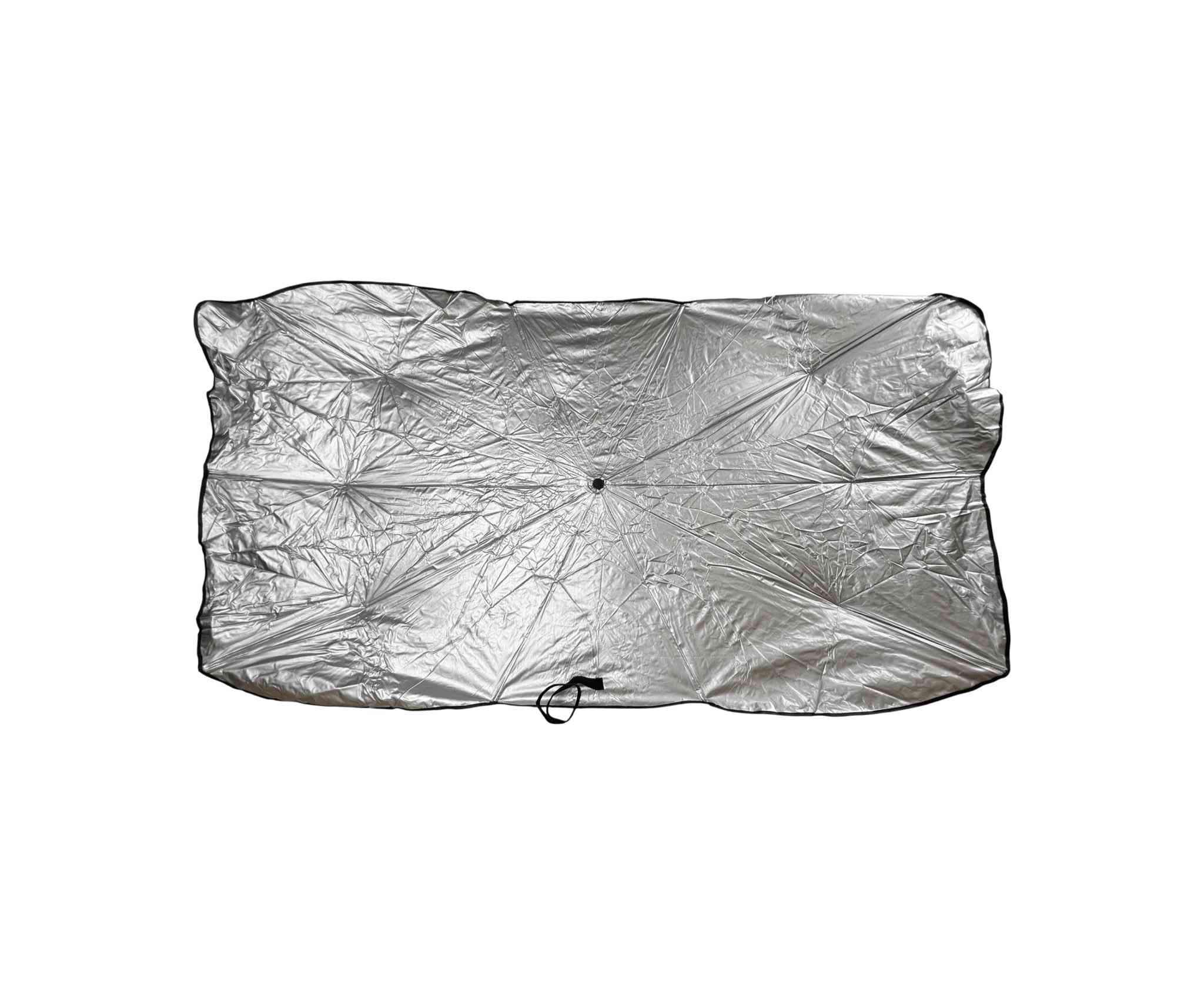 مظلة زجاج أمامي للسيارة قابلة للطي – تصميم مظلة (Car Umbrella Sun Shade)
الاستخدامات
حماية داخل السيارة من أشعة الشمس المباشرة.
تقليل حرارة المقود والطبلون والمقاعد.
حماية التابلوه من التشققات وتغير اللون.
تقليل تأثير الأشعة فوق البنفسجية (UV).
مثالية للاستخدام اليومي في الصيف.
المميزات
تصميم مبتكر يفتح مثل المظلة خلال ثواني.
مادة عاكسة مزدوجة الطبقة لعكس الحرارة وأشعة الشمس.
هيكل داخلي معدني قوي (أضلاع مظلة متينة).
زر قفل وفتح سريع.
مقبض بطول 40 سم لسهولة التحكم.
سهلة الطي والتخزين داخل الباب أو الدرج.
مناسبة لمعظم السيارات.
أبعاد المنتج:
الطول 130 سم
العرض 80 سم
ارتفاع المقبض 40 سم
قياس الكارتون:
35 × 6 × 7 سم
محتويات الصندوق
1 × مظلة زجاج أمامي للسيارة
1 × حزام تثبيت (فيلكرو)
علبة كرتونية 
الملاحظات
يُفضل إغلاق المظلة بلطف للحفاظ على عمر الأضلاع المعدنية.
تأكد من القياس قبل الشراء لضمان التوافق مع سيارتك.
اللون الداخلي فضي عاكس والجهة الخارجية سوداء.
للتواصل على الرقم *********** للحجز 🤍
