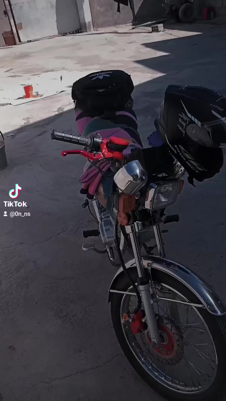 ببركه الله
نامه امتياز 24 اوراق سكنر
دراجه بلاديه ماناقصه برغه
النضافه واحد على واحد تاخذه ماذب عليه ربع
مكينه مكفوله الدراجه مكفوله
بيه زنون يسطر شرط الوادم تترحملك عليه السعر 600 وبيه مجال مكاني القاسم هذا رقمي ‏‪***********‬‏
