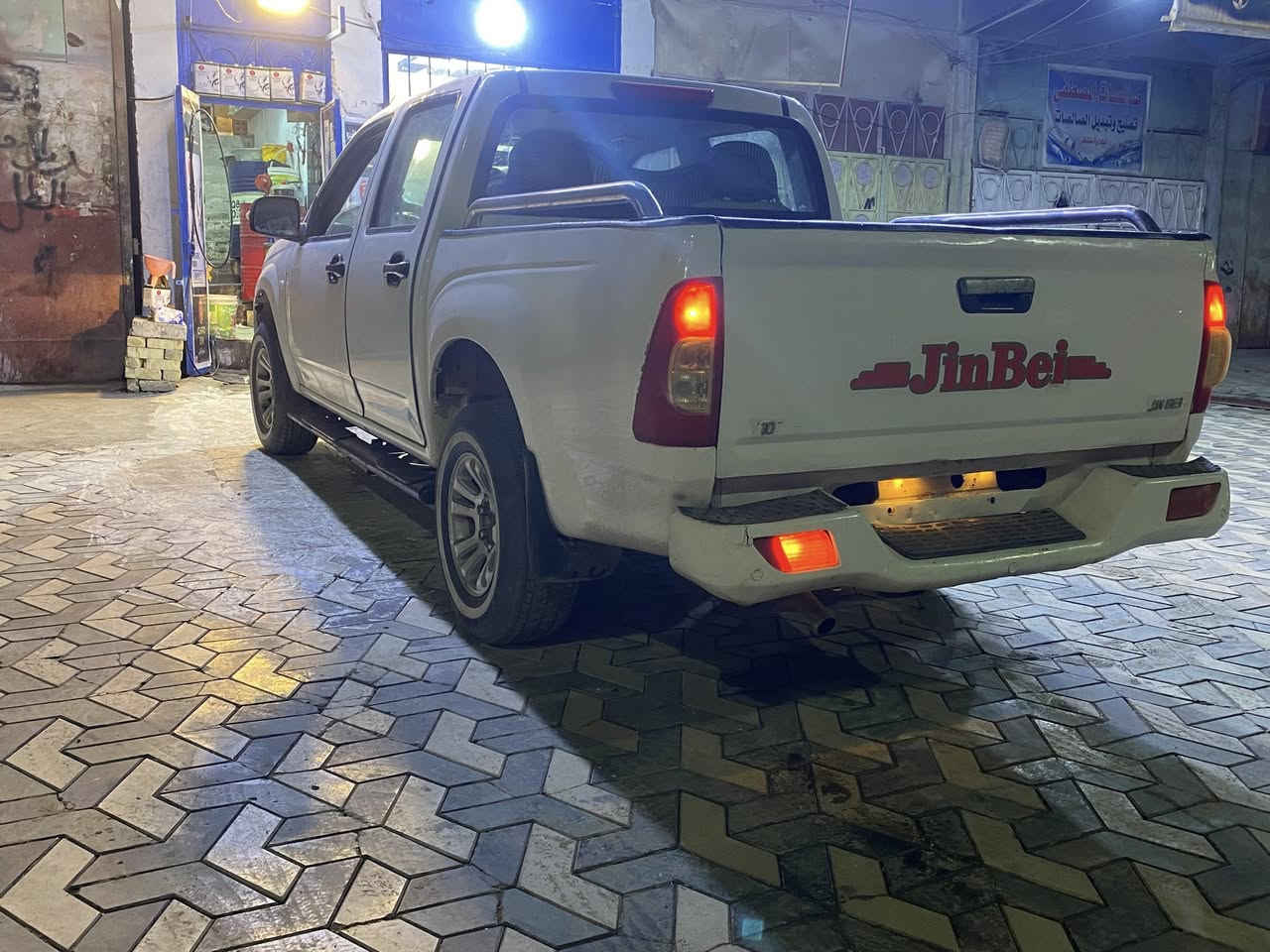 السلام عليكم
بيكب جانبي صيني موديل ١٤ كفاله من الكص 
مكينه كير حداديه كفاله
سياره ماشيه ٧٧ الف حقيقي كلش جديده ونظيفه
تبريد ثلج ويه السويج 
البدي جديد لا ضربه ولا شخط
حداديه جديده تخم تاير جديد
كهربائيات كلها شغاله  
عنوان محافظة ميسان 
سعر ٣٤ ورقه 
***********
