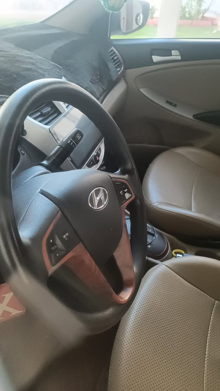 السلام عليكم 
اكسنت 2017   فول مواصفات 
سياره حلوه ونظيفه ومابيها نقص ولا حادث 
مكاني بغداد الدوره حي الصحه 
*********** 
 129$
ماشيه 58 الف كيلو حقيقي 
رقم بغداد باسمي
