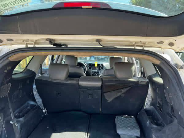 سنتافيى ١٤ أمريكي بيه جفيه السعر ١١٠ وبيه مجال ٧ راكب ومصبوغه عام جاهزه من كلشي رقم بغداد دولي بكانه الرميثه ***********
