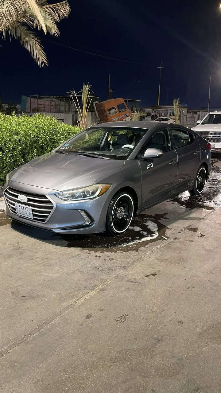 السلام عليكم النترا موديل 2017 السياره ليبل واحد مواصفات SE كير ومكينه مكفولات ماشيه 130

حادث خشم البنيد مثل ما موضح بل صوره + صبغ بل مكان المحدد بين الباب والجاملغ فقط صبغ مكينه 2000

ایرباكات سليمه داخل لونين واصاج تخم تایر الاتصال على الرقم *********** السعر 123 وبيهة مجال حك الجيه غير متواجد على الفيس الشراي يتصل
