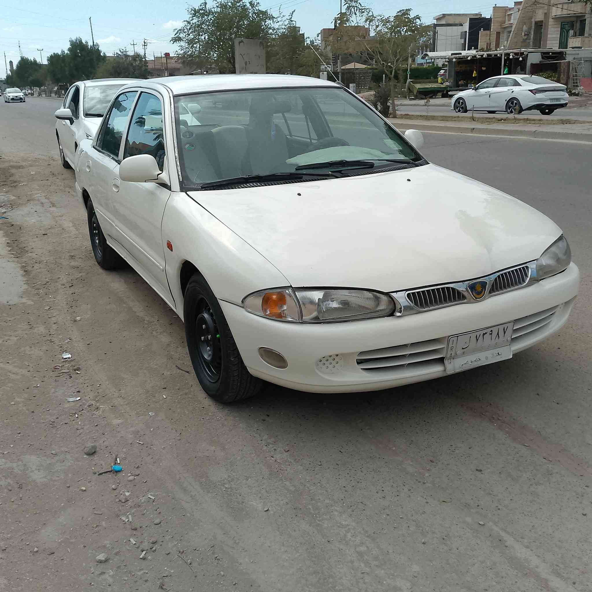 السلام عليكم بروتون ويرا 2001سياره حلوه جاهزة كير اوتوماتيك تبريد شغال السعر 50وبيها مجال بسيط مكاني السيديه ***********
