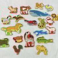 حيوانات خشبية • مغناطيس ثلاجة • ٢٠ قطعة