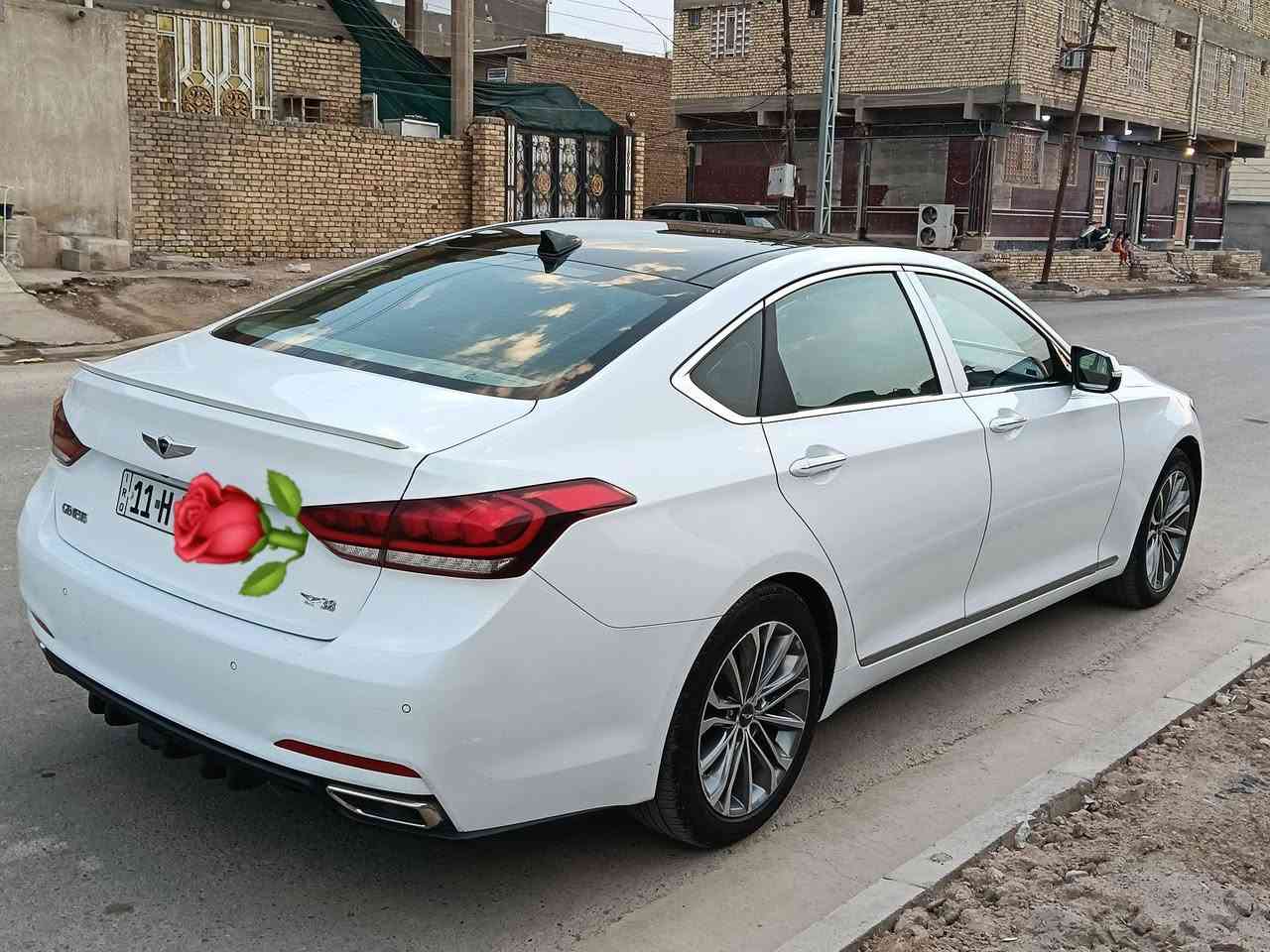 جنسيز موديل 2016 وارد امريكي 
مكينه 6/3.8v 

حادث بسيط  بدون دواخل 

رقم. بغداد دولي / سنويه 2030

السياره بانوراما فتحتين 

كشنات كهربائيه ميموري ستيرن وكشن 

رادار خلفي امامي 

شاشه بلاد .. 

اشاير بالمري+ قلاب 

تحديد مسار 

تحكم استيرن 

شفتات سرعه 

3 وضعيات قياده 

بردات كهربائيه

حداديه جديده 

تخم تاير جديد 

مكان السياره العماره

باقي التفاصيل على الرقم ***********
