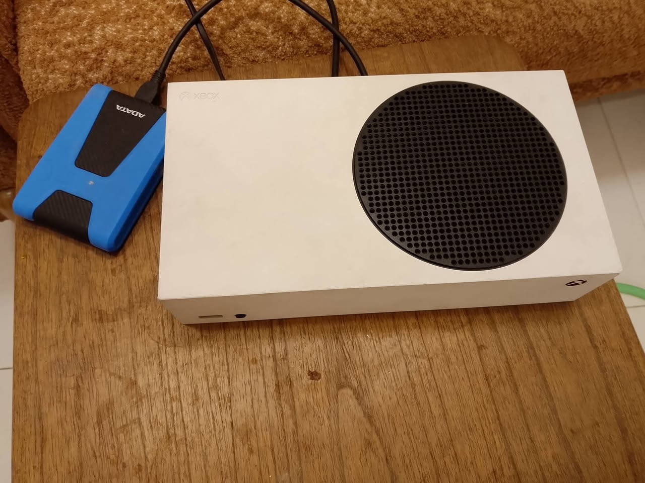 Xbox series s نضيف ومستعمل قليل كل غراضه موجوده واصليه ويه حساب بي اشتراك سعره 350 وبي مجال للشراي مكاني بغداد الدوره كدام الطعمه رقم التواصل *********** الهارد 2 تيره الي يريده سعره 25 قفل
