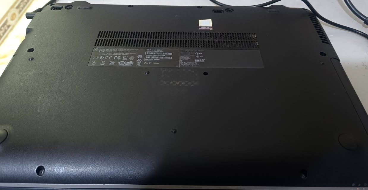 حاسبة hbنضيفةكلش شغالة فول HDللبيع السعر 250بطاريةجيدةالشراي اتصل على رقم الهاتف ***********
