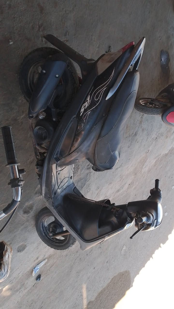 سلام عليكم عدله البيع مفتوحه دراجه كلشي شغال بيهه سلف هندر كهربايات كله شغال سعر 375وبيه حك جيه مكاني بابل الحصوه الاسكندريه ***********
