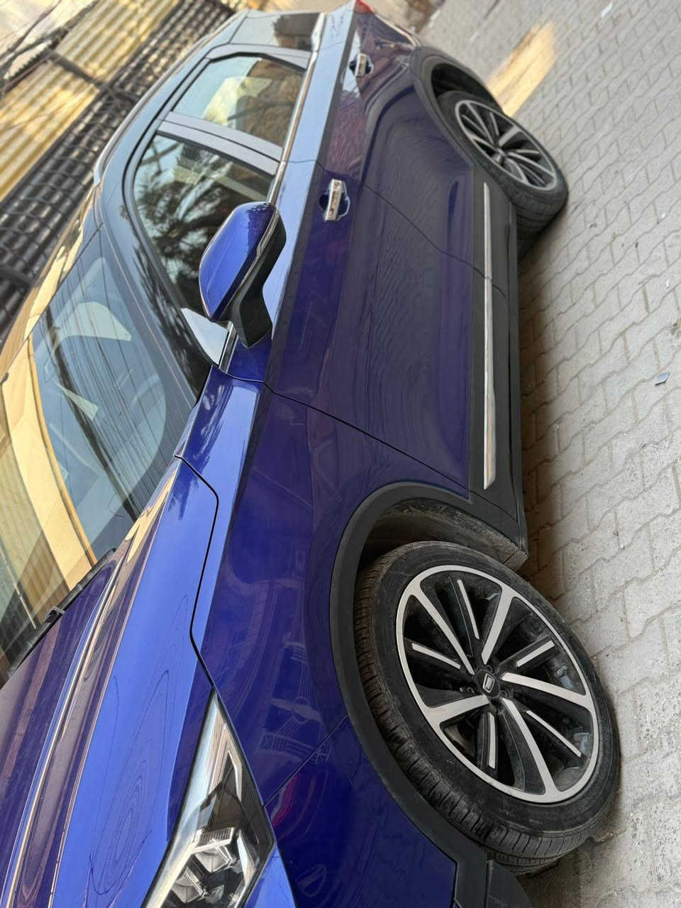 السلام عليكم بيستون فاو T77 2022 فول مواصفات بعدها ضمان الشركه ماشيه 66 الف مكفوله من الضربه والصبغ والبارد عدا شخط بلجاملغ مكحل رقم بغداد استقطاع مباشر من الراتب بشهر (12) هاي السنه تصير حره اسويلك وكاله لحد متصير حره وتتحول باسمك سعرها 18مليون ونص بيها مجال مكاني بغداد قرب المنصور ***********
