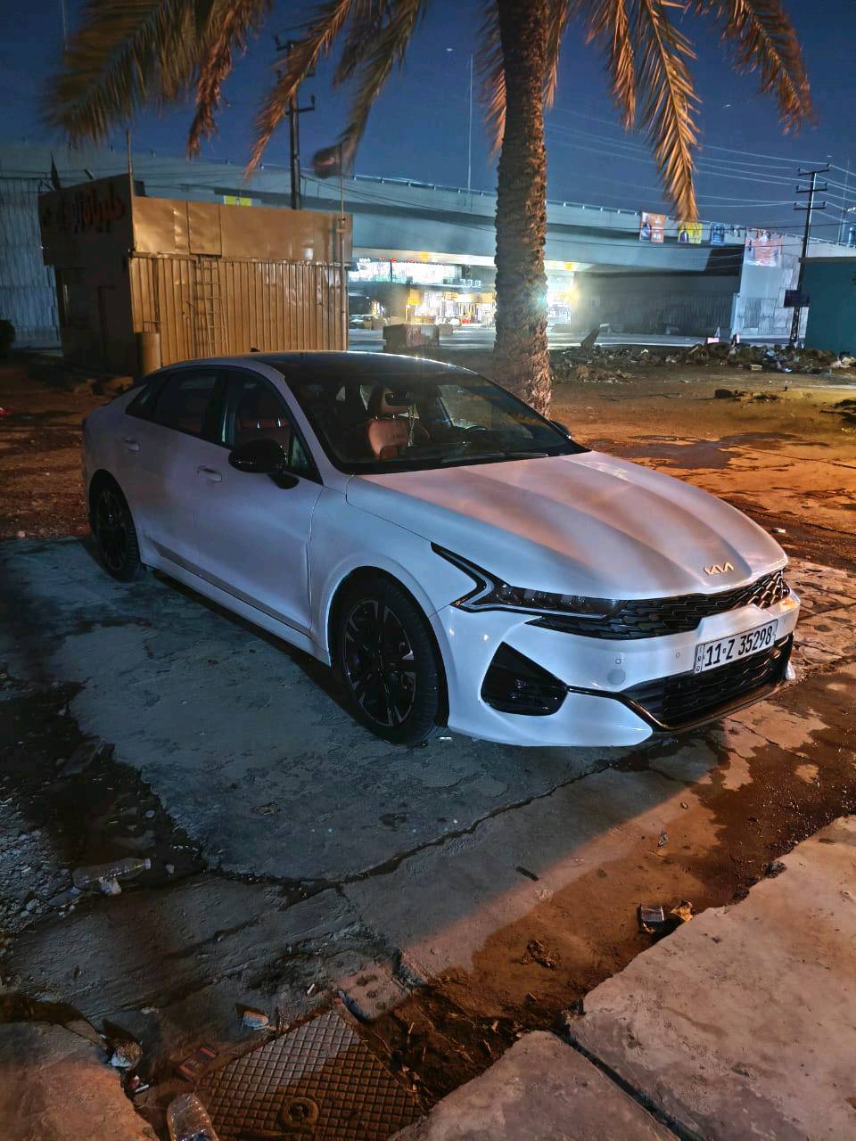 للبيع كيا كي 5 2024 
جي تي لاين كامل مواصفات للاخير 
ماشيه 10 الف 
محرك 1600 تيربو
داخل ماروني 
الحادث كما موضح بالصور 
رقم بغداد هزة جديده تحويل ثاني يوم
مكاني بغداد الزعفرانيه 
السعر 185 ورقه وبيها مجال وشراي يتدلل
رقم مبايل *********** متواجد خاص واتساب***********