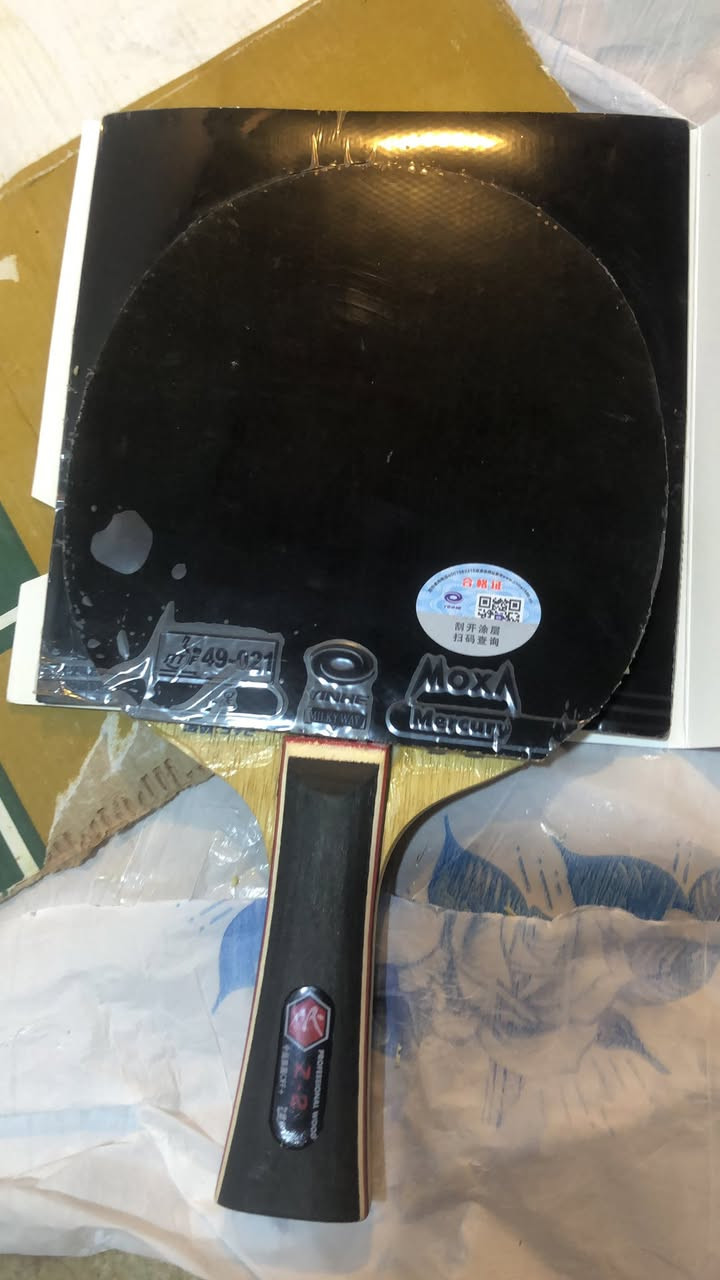 مضرب تنس طاولة
الخشبة Friendship 729 Z2 كاربون 5+2 

المطاط الوجهين Yinhe Mercury 2

مضرب هجومي مشدود وكامل استخدام اقل من شهر بعدة جديد 

السعر 55 الف بي مجال للتواصل ***********
