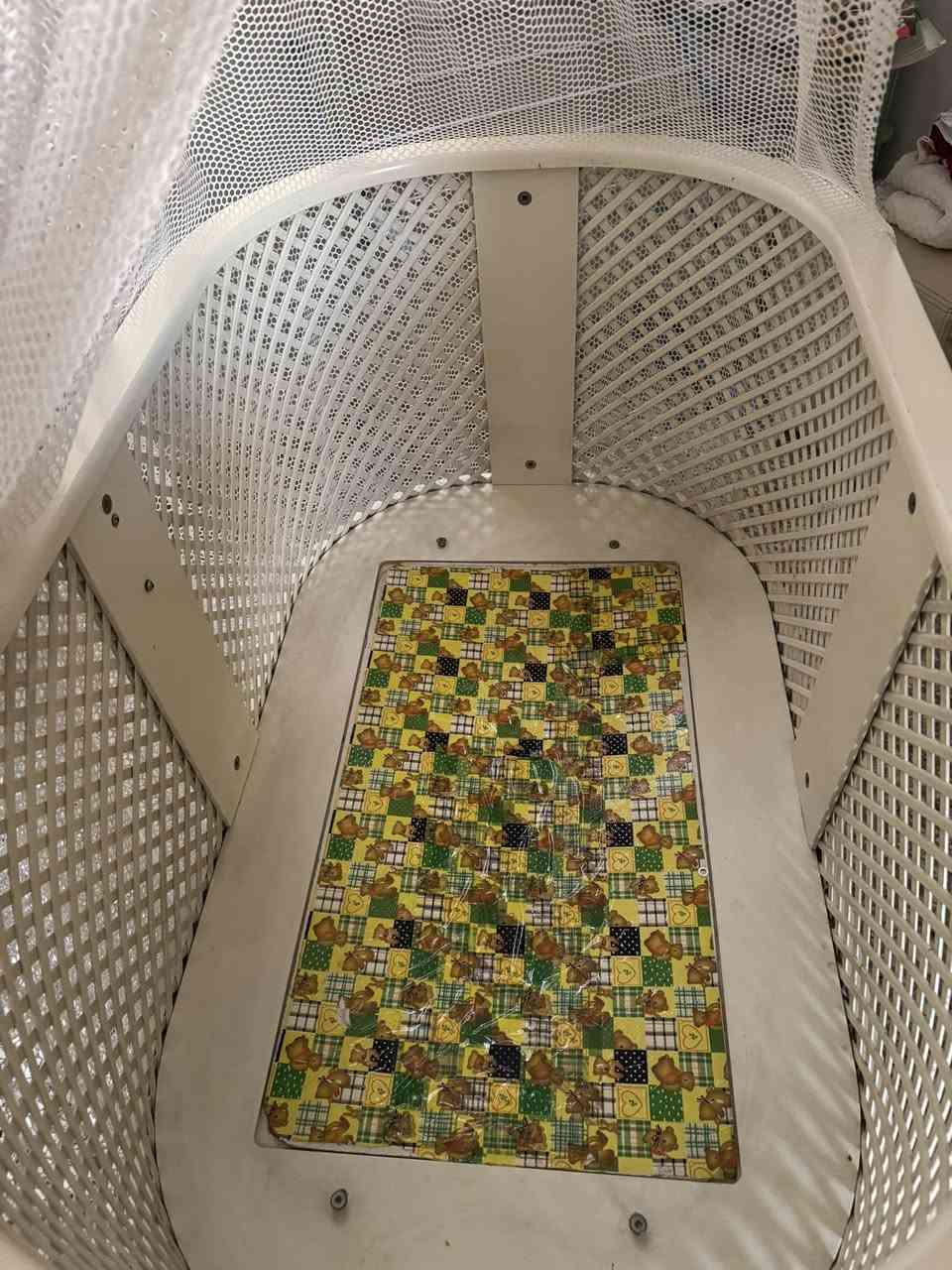 كرسي  اطفال هزاز وسرير للبيع
العنوان شعب توصيل ماعندي اسعار السرير ب ١٥٠ 

الكرسي ب ٣٠  نظيفات استخدام قليل
السرير وياه ٣ دواشك اثنين الاصليات مالتة خفيفات وواحد اسفنج ارتفاع ١٠ سم اني سويتة


**إذا كنت صاحب هذا الإعلان وتريد حذفه لأي سبب، رجاءا أرسل رسالة إلى الدعم الفني**