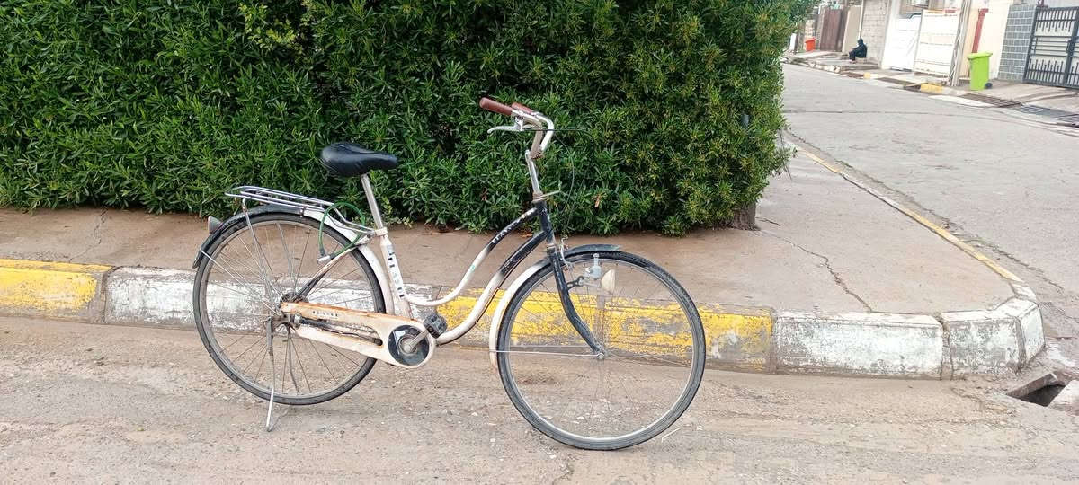 السلام عليكم ياباني حجم 27 سعر 65 مجال  قليل الرقم ***********
