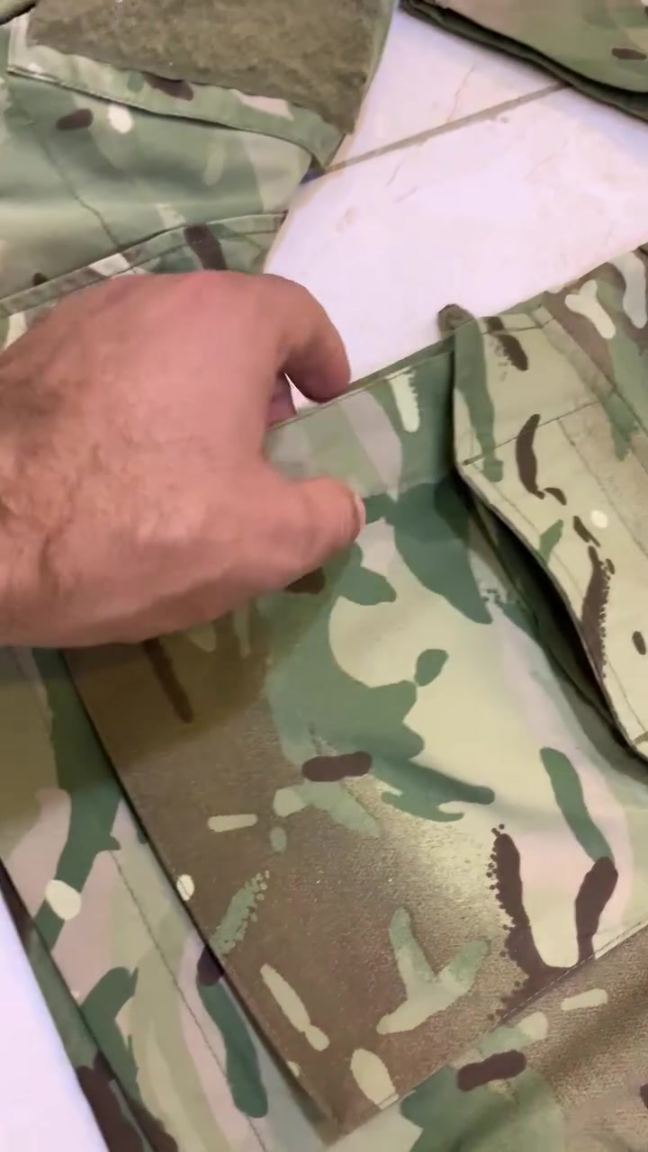 السلام عليكم
للبيع قماصل برطاني اصلي نضافه فول اخو جديد 

قياس  
2   بيهن  XL
وحده لارج
وحده ميديم 

سعر القطعه 60

المكان البصره ويوجود توصيل الجميع المحافظات 5 الاف


**إذا كنت صاحب هذا الإعلان وتريد حذفه لأي سبب، رجاءا أرسل رسالة إلى الدعم الفني**