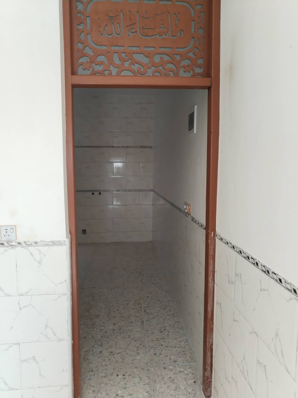 سلام عليكم بيت للبيع طابو زراعي سند 25 المساحه ٥٠ متر العنوان عبيدي شارع عشرين كاع خالد سلوم السعر ٥٣ وبي مجال ***********
