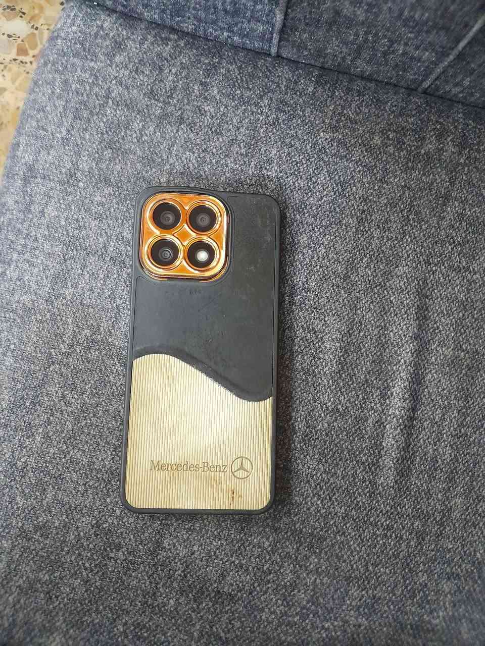 HONOR X8a.
سعره ١٢٠ مبدل شاشه وكاله 

مواصفاته الأساسية:
معالج MediaTek Helio G88
رام 8GB
ذاكرة 128GB
شاشة 6.7 إنج تقريباً بدقة FHD+
كاميرا رئيسية 100 ميكابكسل
بطارية


**إذا كنت صاحب هذا الإعلان وتريد حذفه لأي سبب، رجاءا أرسل رسالة إلى الدعم الفني**