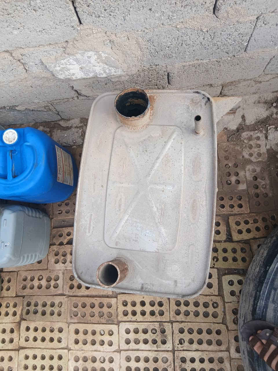 البيع صالنصه اكتروز مكاني تقاطع النهروان ***********
