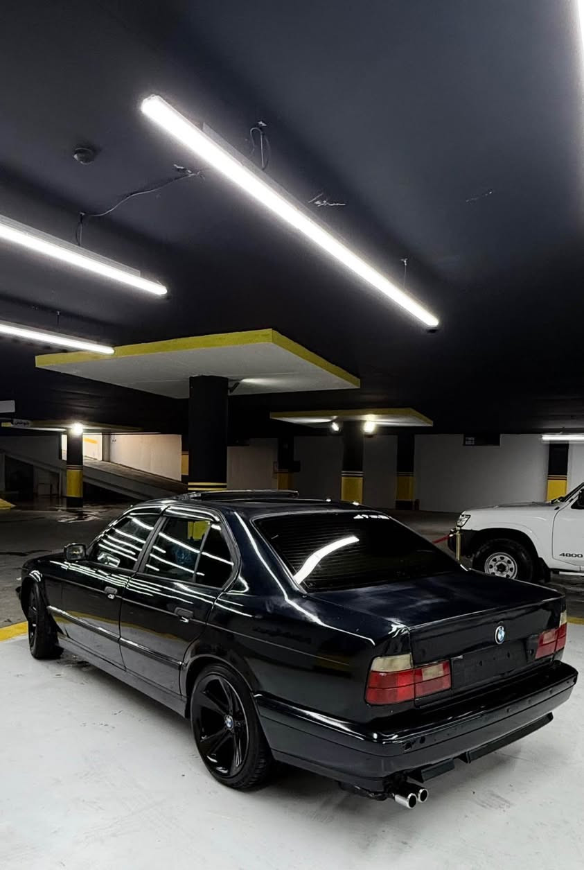فرۆشتن و گۆڕینەوە بە شتێ بەدڵم بێ
Bmw 525i مەکینە کەپسی عەدل مەرغوب
رەقەم سلێمانی
سلایت
کوشن جلد
ئێرباگ
پێش پان
لایت ئەڵقە
ئاوێنە کارەبا
ئاوێنە گوێ بەرخ
جام کارەبا
فول فولە بەس گێڕی عادیە
تەبریت سارد و گەرم🥶
سەیارەکە پێش و دوای کەپسە قرچ و زەربەی نیە
دۆسەی ژێر دەرگاکان هێشتا پلاستیکی بیلادە نەکراوە بە ئاسن
ژێر و ناو و دەری زۆر جوانە
خایساتی نیە
تەقەو رەقەی نیە 
سەیارەکە هەمو مەسروفەکانی دەرکراوە بێ مەسروفە
بەشەرتی بەناو کردن و غەرامە
سەیارەکە لە کەلارە *********** كالار, السليمانية
