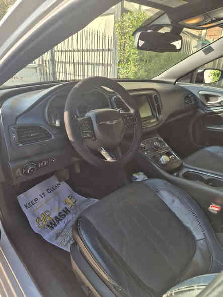 سلام عليكم
Chrysler 200s | 3600 | 2015
مواصفات S :
- تدفئه مقاعد وستيرن s كشنات جلد تطريز 
- شاشه داخل جبيره
- بصمه تشغيل عن بعد
- كير ٩ نمر ماوس
- سستم صوت Alpine
تخم تاير خلفي وادامه صدر كير محرك مكفول
رقم بغداد / الحادث بدون ايرباك صور وسونار مرفق بالصور 
- السعر $115
تواصل خاص او وتساب *********** | بغداد حي القاهره
