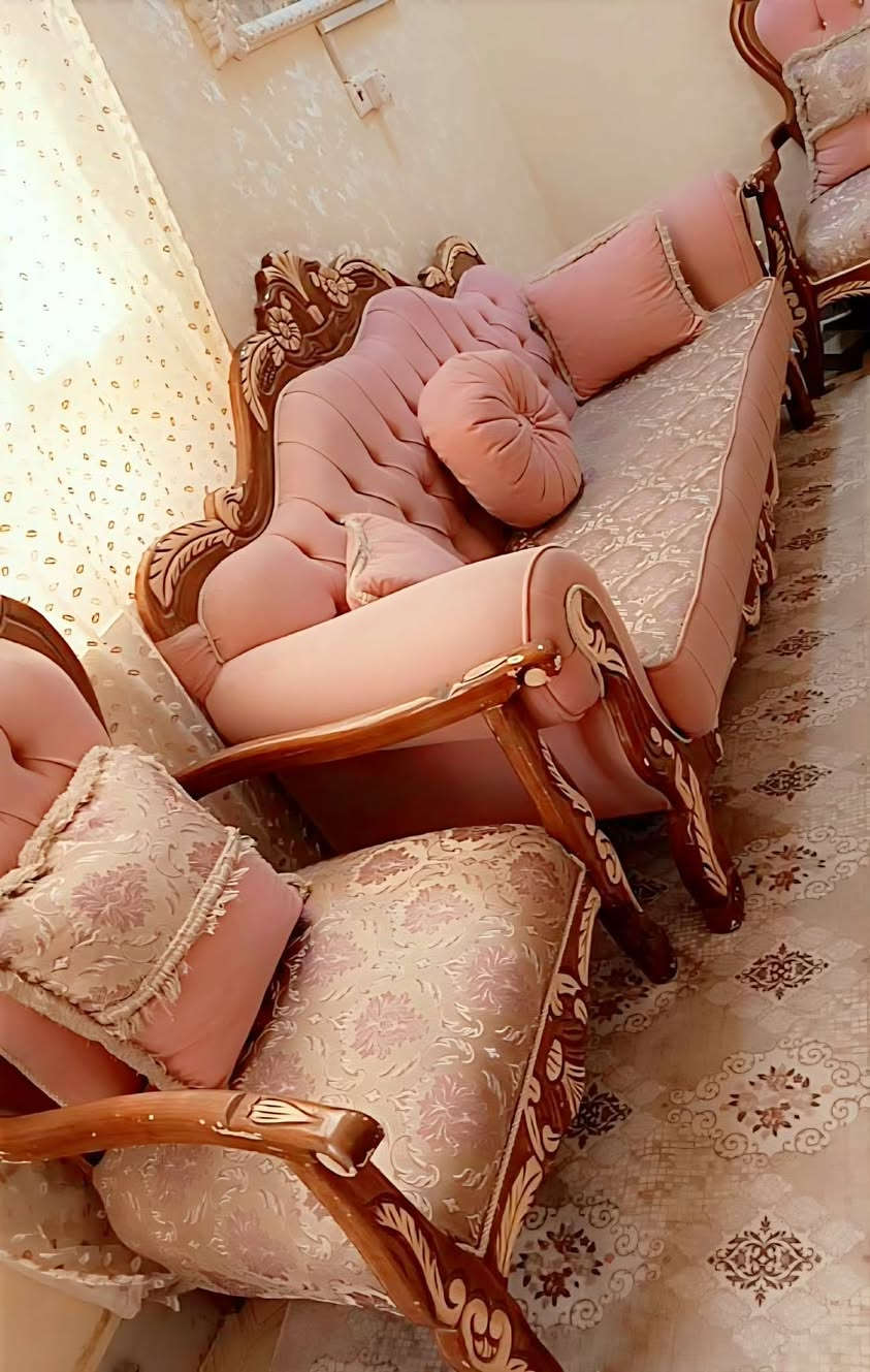 طخم للبيع خشب زان ب 700 نهايتها ب 650 لان ماخذه غالي وهو يستاهل والله بعدة جديد والخشب مالته قوي جدا


**إذا كنت صاحب هذا الإعلان وتريد حذفه لأي سبب، رجاءا أرسل رسالة إلى الدعم الفني**