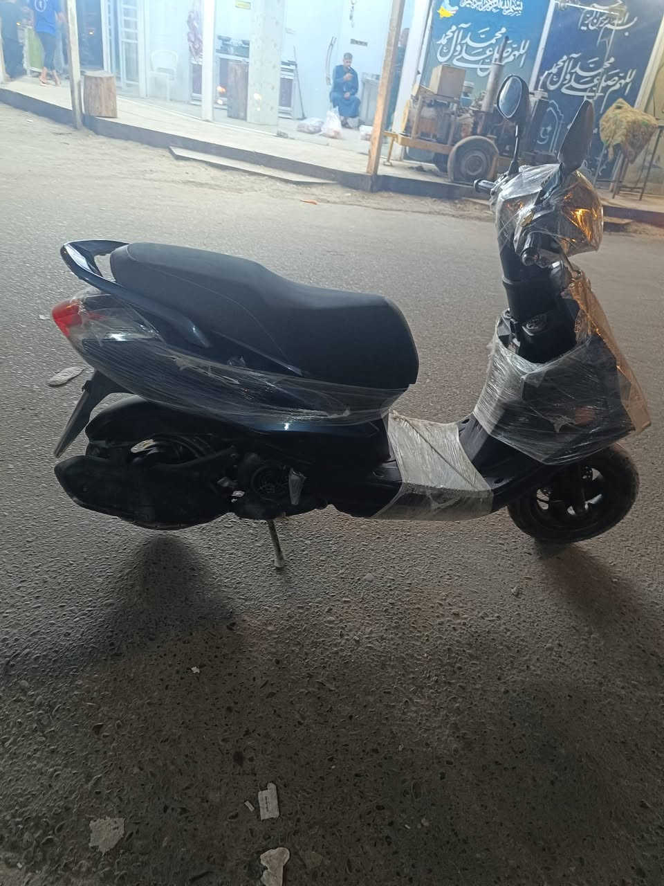 دراجه اكزز٢٣ نظيفة جدا جدا ماشية أقل من ٢٠الف بلادية يا باني أصلي مكانهة الحلة مركز  السعر ١٤ورقة الاتصال ***********
