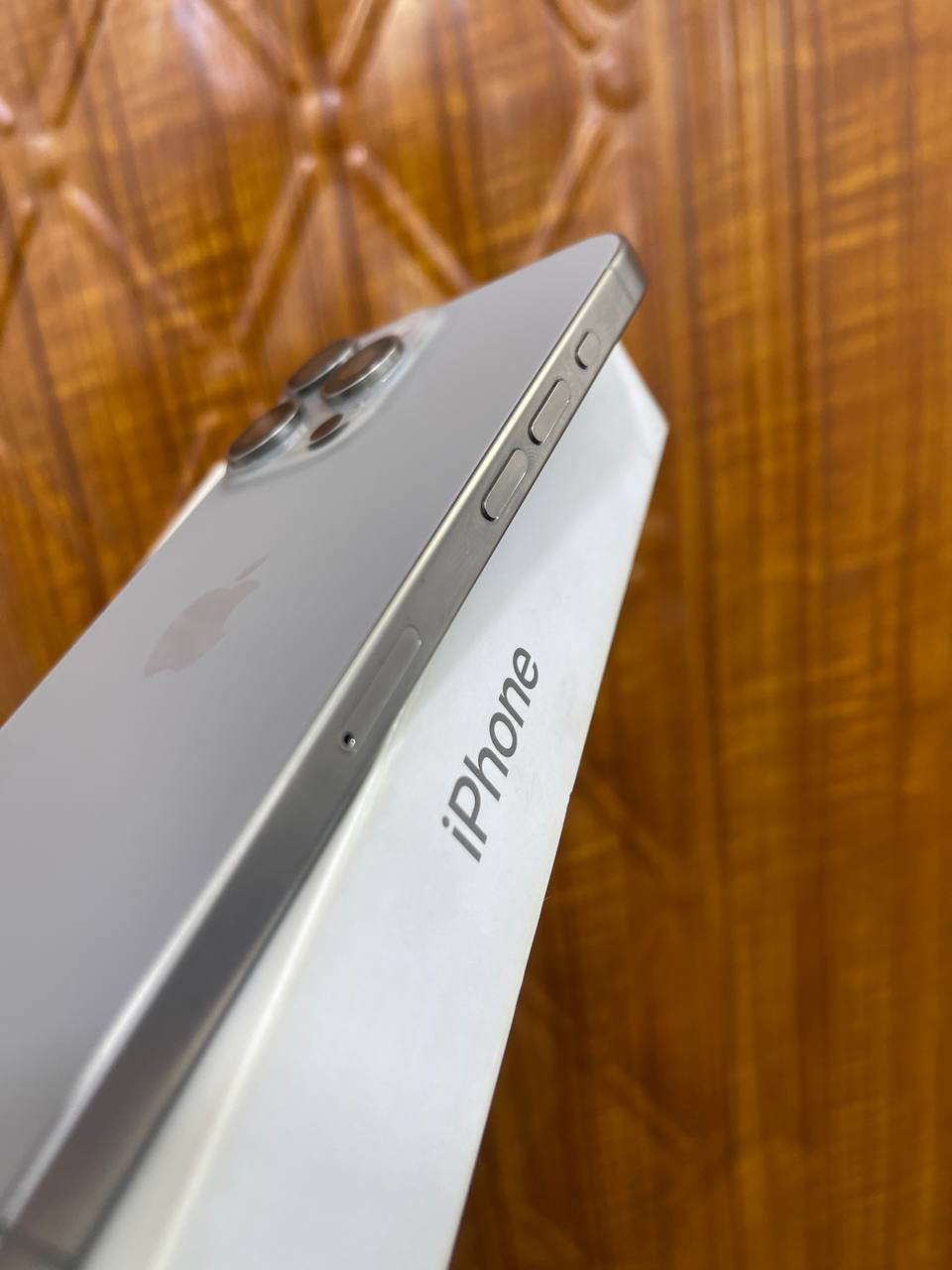 سلام عليكم ايفون 15 برو ماكس مكفول حتى من الشخط بطارية 87 ذاكرة 256 جهاز استعمال شخصي دبل خط Za شرق اوسط كامل ملحقات مكاني النجف
***********
