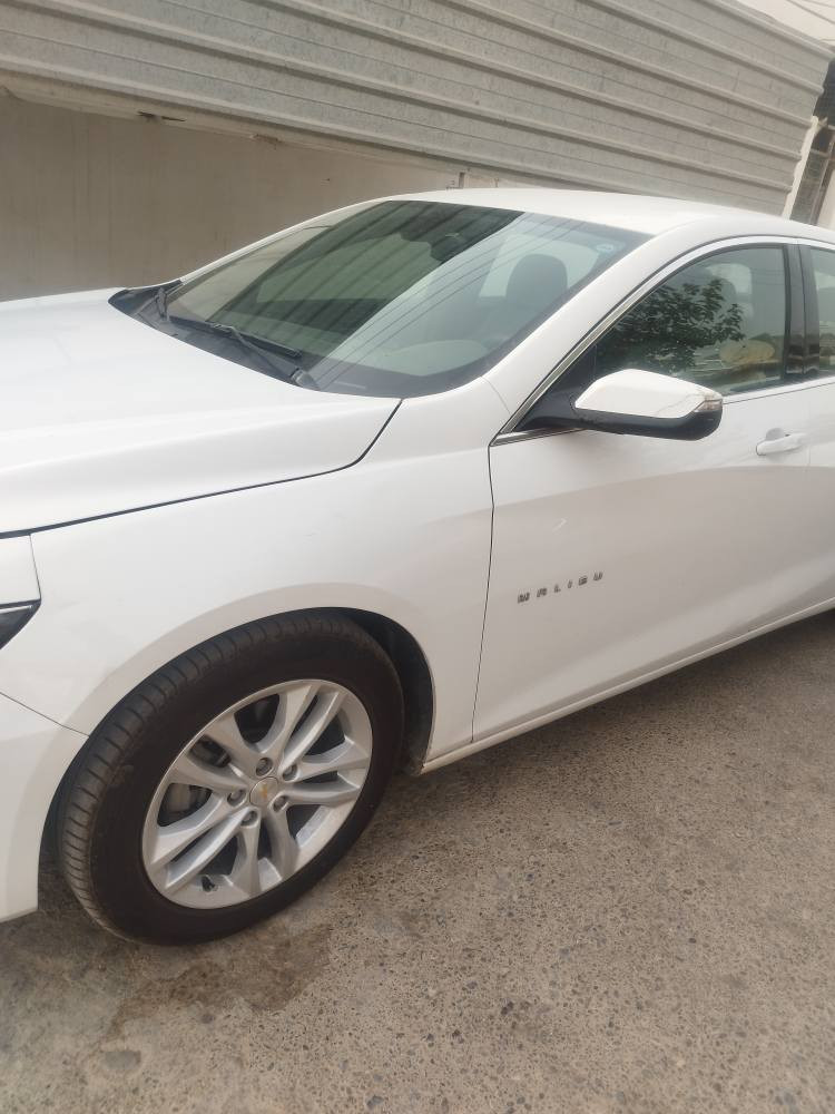 محرك 1.5 تيربو كير  AT مرغوب 
‎سيارة جاهزة ‎ 
‎قطعتين و نوص صبغ  
‎ 
2 مكان بارد‎  
‎موصفات فوليوم تحكمات ستيرن 
‎بصمة ابواب بصمة شاشة كامرا 
‎شاشة كبيرة Android auto+ car play
‎سيارة رقم سليماية سنوية رقم جديد لحد 2030 
‎محرك و كير  بشرط بدون عيب 
‎تبريد و كهربائي بشرط 
‎تحويل و غرامات مرورية بشرط اسوي وكالة لطيبين
‎ رقم تليفون ***********+***********
‎  
‎113 ورقە و بیە مجال

‎شۆفرلێت مالیبۆ مۆدێل 2018 سپی بەفری 
‎مەکینە ١.٥ تۆڕبۆ گێڕی  AT مەڕغوب
‎ سەیارەکە تا بڵێی جوان و بێ مەسرەفە ناو کرێمیە جێی ساردی هەیە‎  سەیارەکە دوو پارچە و نیو  دوو ‎ 
‎
‎ 
‎مواسەفات شاشەو کامێرا و ڤۆلیوم ‎بەسمە و درگا بەسمە ویلکرۆم و تەحدید سورعە   
شاشە گەورەیە android auto+car play
‎سەنەوی تازەیە تا 2018
‎ گێڕ و مەکینەو تەبرید و کارەبایات بەشەرت
‎ تەقەو ڕەقەی بەشەرت 
‎تەحویل و غرامە بەشەرت
‎ وەکالەتیش ئەکەمەوە 
‎***********+***********
‎ كركوك, العراق
