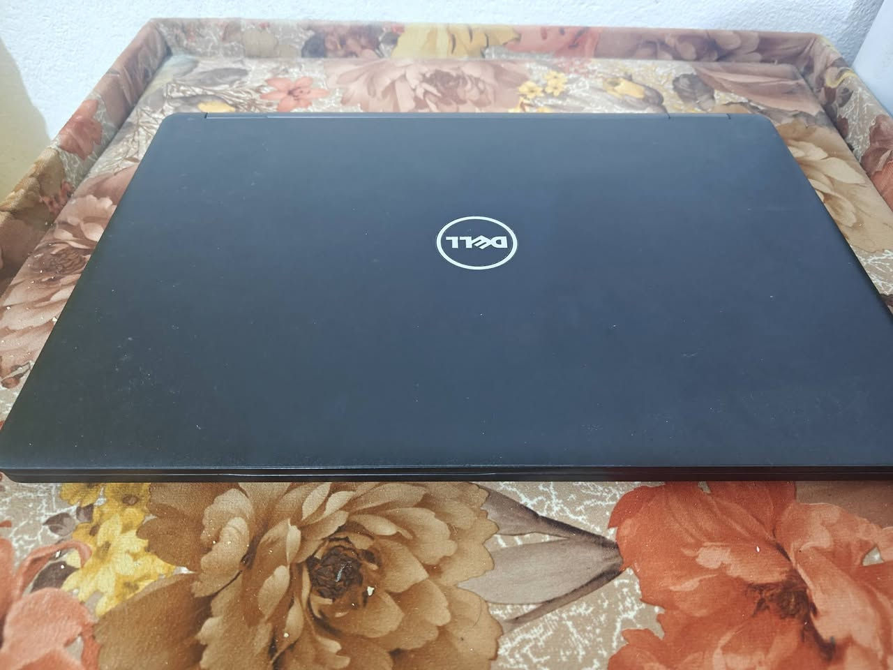 لابتوب دل الجيل السابع بالة امريكي وياه شاحنة اصلي و ماوس وجنطة الحجم الكبير 16.5 حجم الشاشة يشغل دقة فول hd اشتريتة كتبت بي بحث التخرج وحاليا ما احتاجة شرط الشغل السعر 250 اذا واحد يريدة يراسلني ويدلل


**إذا كنت صاحب هذا الإعلان وتريد حذفه لأي سبب، رجاءا أرسل رسالة إلى الدعم الفني**