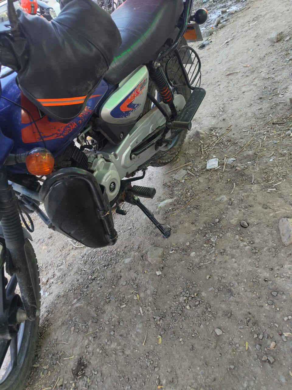 بوكسر للبيع موديل 23 بعده نضيفه سعر مليونين 200
***********
