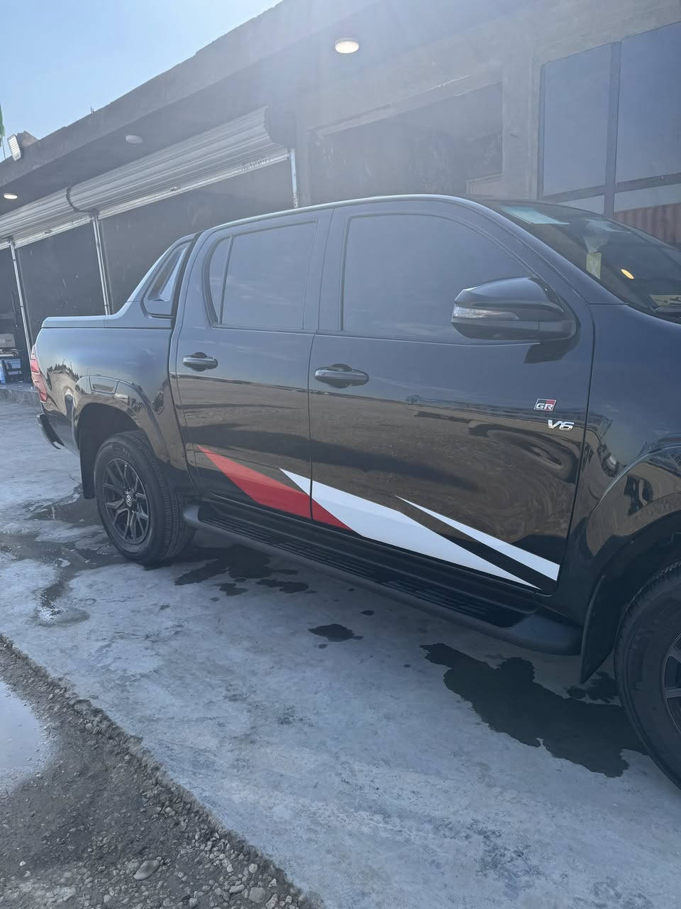 السلام عليكم هايلوكس GR ٢٠٢٣ للبيع سياره فول مواصفات كامرات ورادار كفاله عامه من الدعاميه للدعاميه ومغلفه ppf بالكامل بأسمي السياره للاستفسار ***********
