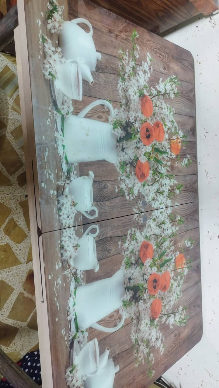 السلام عليكم ميز طعام وست كراسي للبيع السعر 150 وبي مجال كوانتر للبيع اربع ابواب السعر 50 وبي مجال الي يحب يتصل ع رقم ***********
