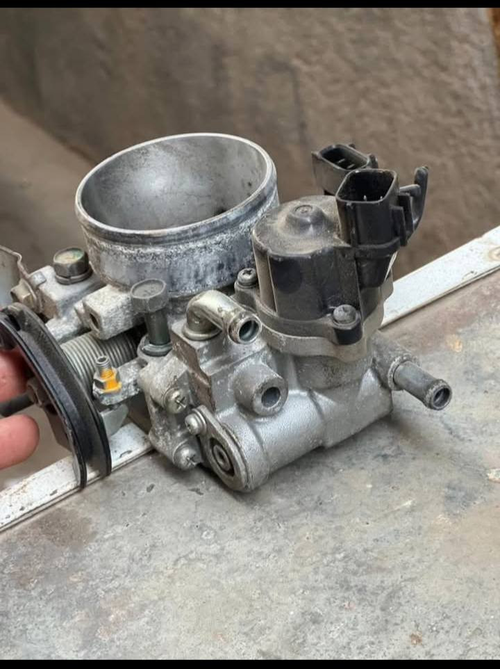 سلام عليكم حبايب ***********
متوفر كافه قطع غيار لانسر  جديد +تفصيخ 
العنوان بعقوبه حي معلمين
