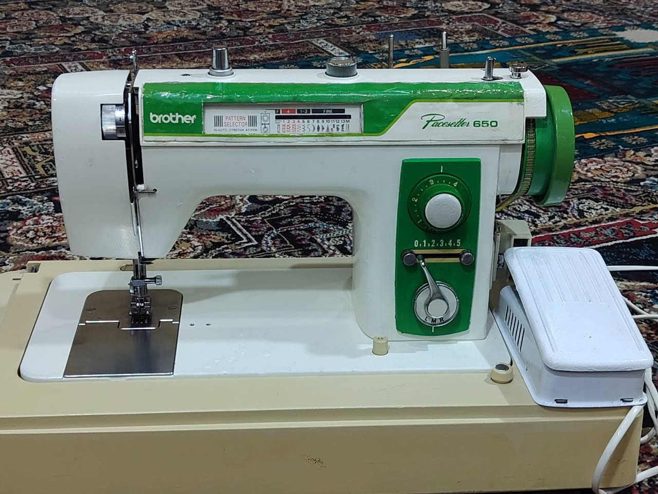 مكينة برذر مؤسسة ياباني خياط وتطريز نظيفة سعر ١٧٠ وياها ملحقاتها ماطورها ودواستها ياباني مال الشركة مكينة ناعمة المكان ناصرية متوفر توصيل


**إذا كنت صاحب هذا الإعلان وتريد حذفه لأي سبب، رجاءا أرسل رسالة إلى الدعم الفني**