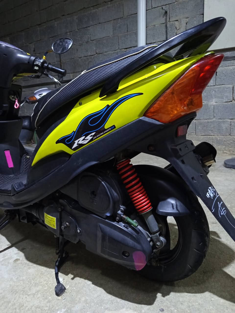 السلام عليكم دراجه للبيع 49 ما مفتوحه دراجه ما نقص اي شيء كهربائيات كلها شغاله جيب مصلح وتعال افحص دراجه حلوه وناعمه والسعر 500 مكاني كربلاء واذا اكو مراوس


**إذا كنت صاحب هذا الإعلان وتريد حذفه لأي سبب، رجاءا أرسل رسالة إلى الدعم الفني**