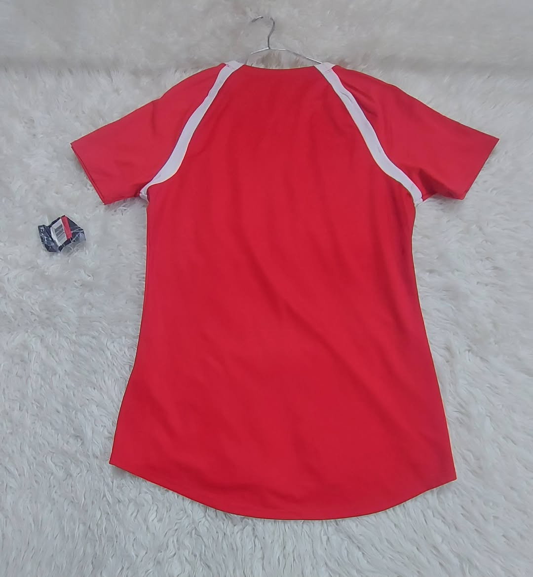 تشريت نايك غير مستعمل
قياس L تلبس وزن ٧٠ ك
السعر ١٣ الف مع توصيل


**إذا كنت صاحب هذا الإعلان وتريد حذفه لأي سبب، رجاءا أرسل رسالة إلى الدعم الفني**